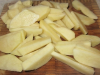 Картофельные дольки с чесноком