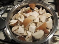 Маринованные белые грибы