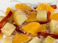 Салат из картофеля с апельсинами