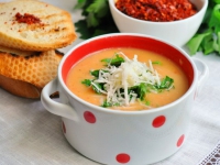 Суп из чечевицы с перцем и тмином