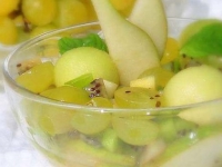 Зеленый фруктовый салат